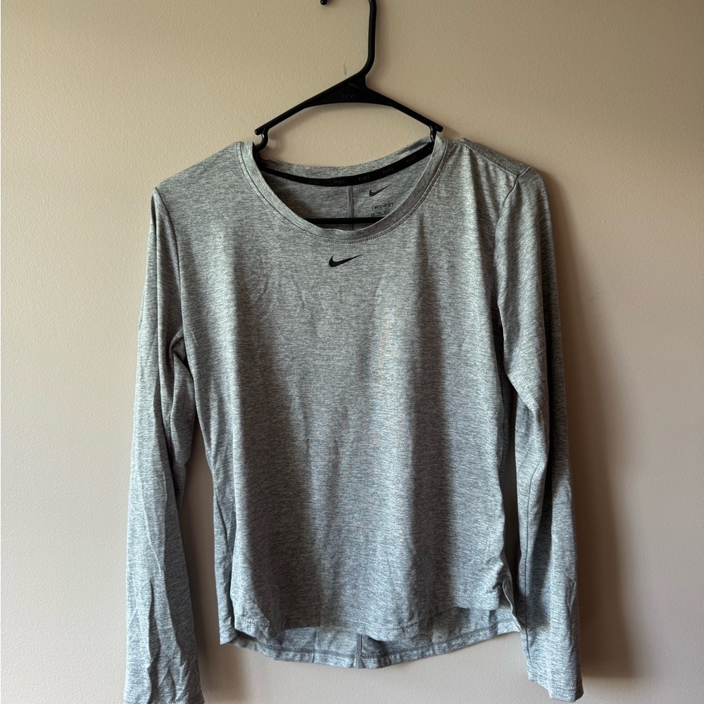 Nike Black and Gray Fitted Long Sleeve Tee